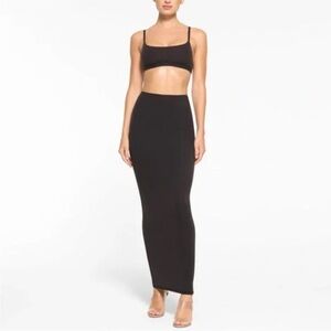 SKIMS Black Fits Everybody Maxi Skirt